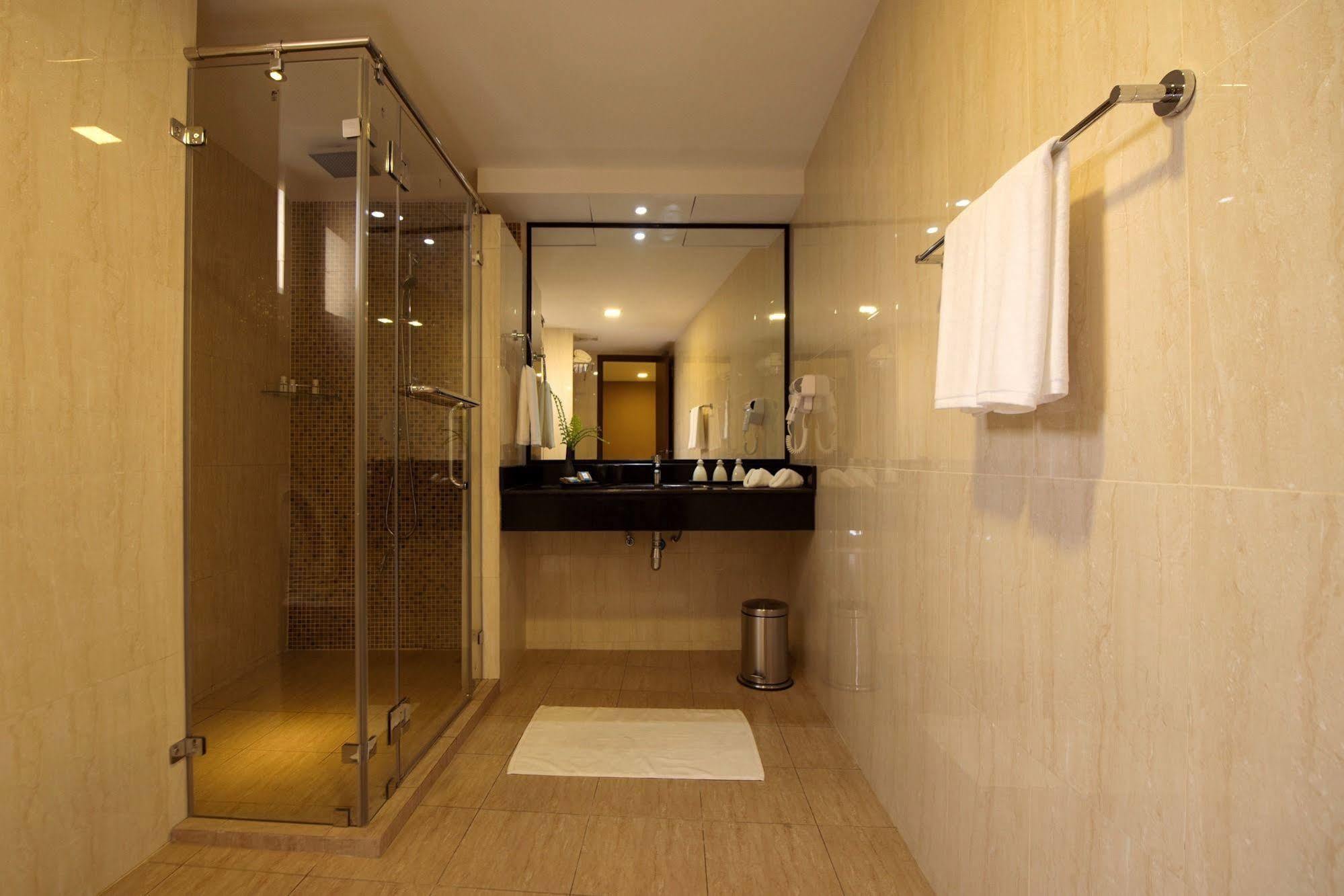 Champa Central Hotel Malé Kültér fotó